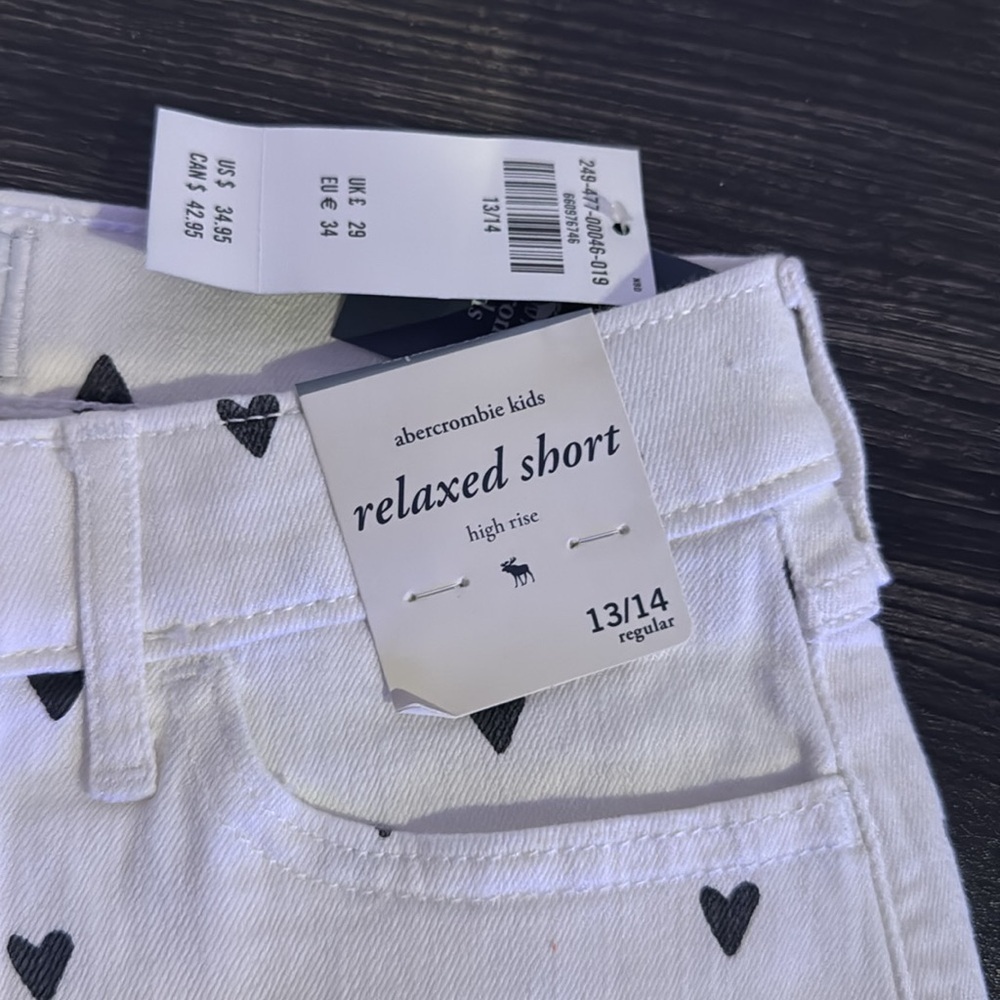 Abercrombie kids white Jean shorts - Picture 2 of 6